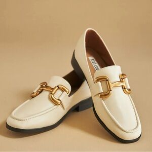 NWOT Bibi Lou Zagreb Loafers - White